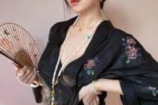 网红白冰坐拥四千万粉丝投机偷税千万最终被罚近两